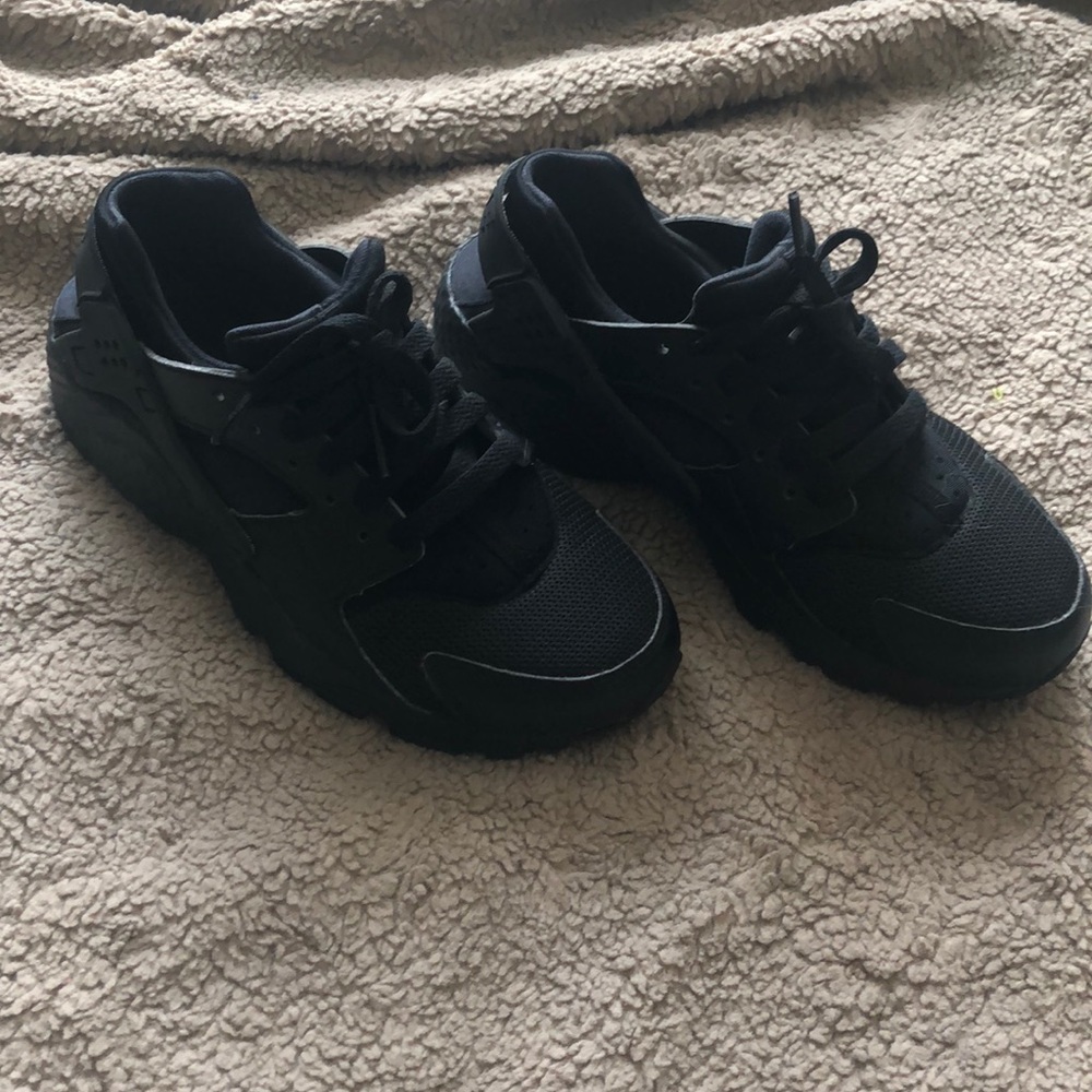 Nike Huarache Black Shoes